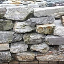 Granite ledgestone pieces